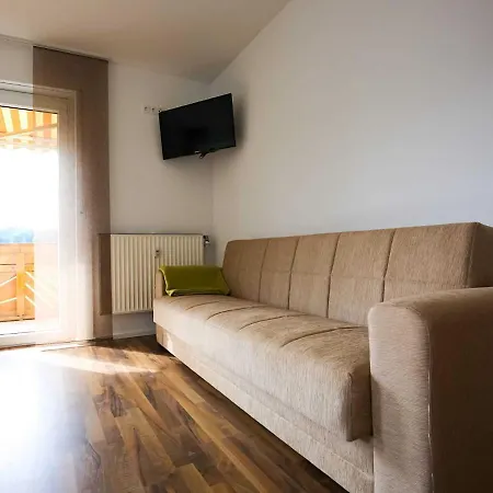 Hutzler Apartman